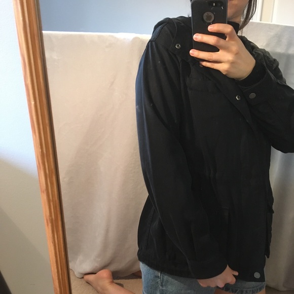 Black Aritzia Jacket - Picture 6 of 7